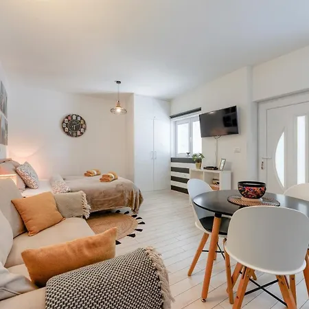 Apartment Studio Mare Zadar